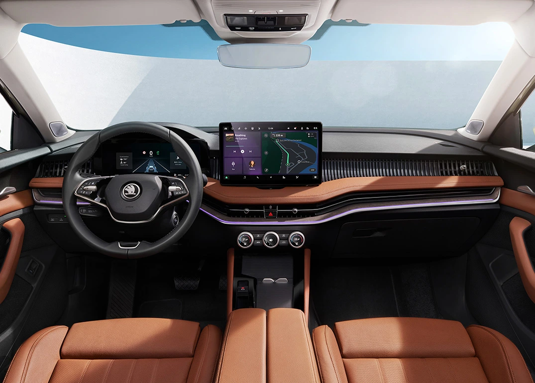 /skoda-superb-03.webp